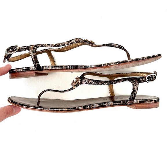 CHANEL | Gold Metallic Tweed Print Crystal CC Logo Thong Sandals 40C Wide - Picture 9 of 13